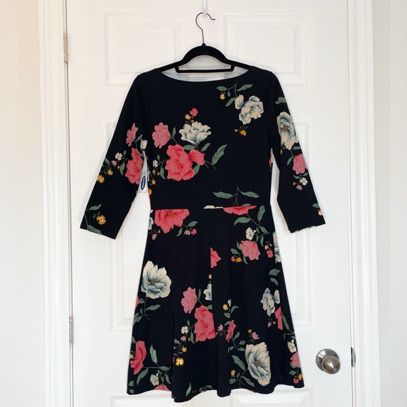 Long sleeve floral black flare dress NWT - Picture 2 of 5